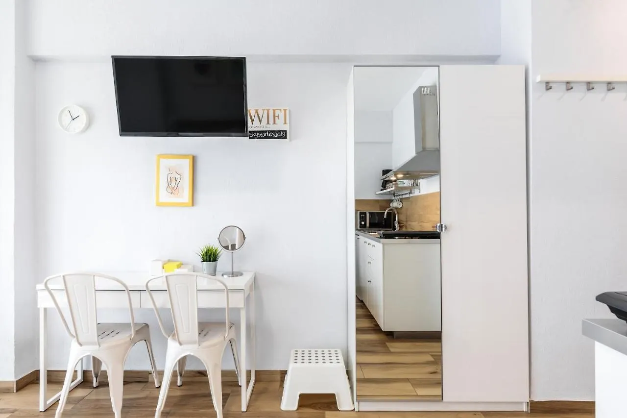 Sky Studios Thessaloniki Apartment
